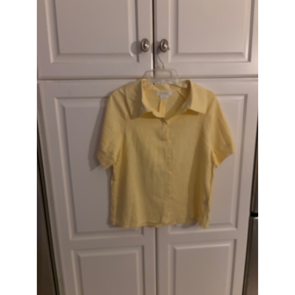 Cocobleu New York Yellow Linen Blend Short Sleeve Button Up Top Medium